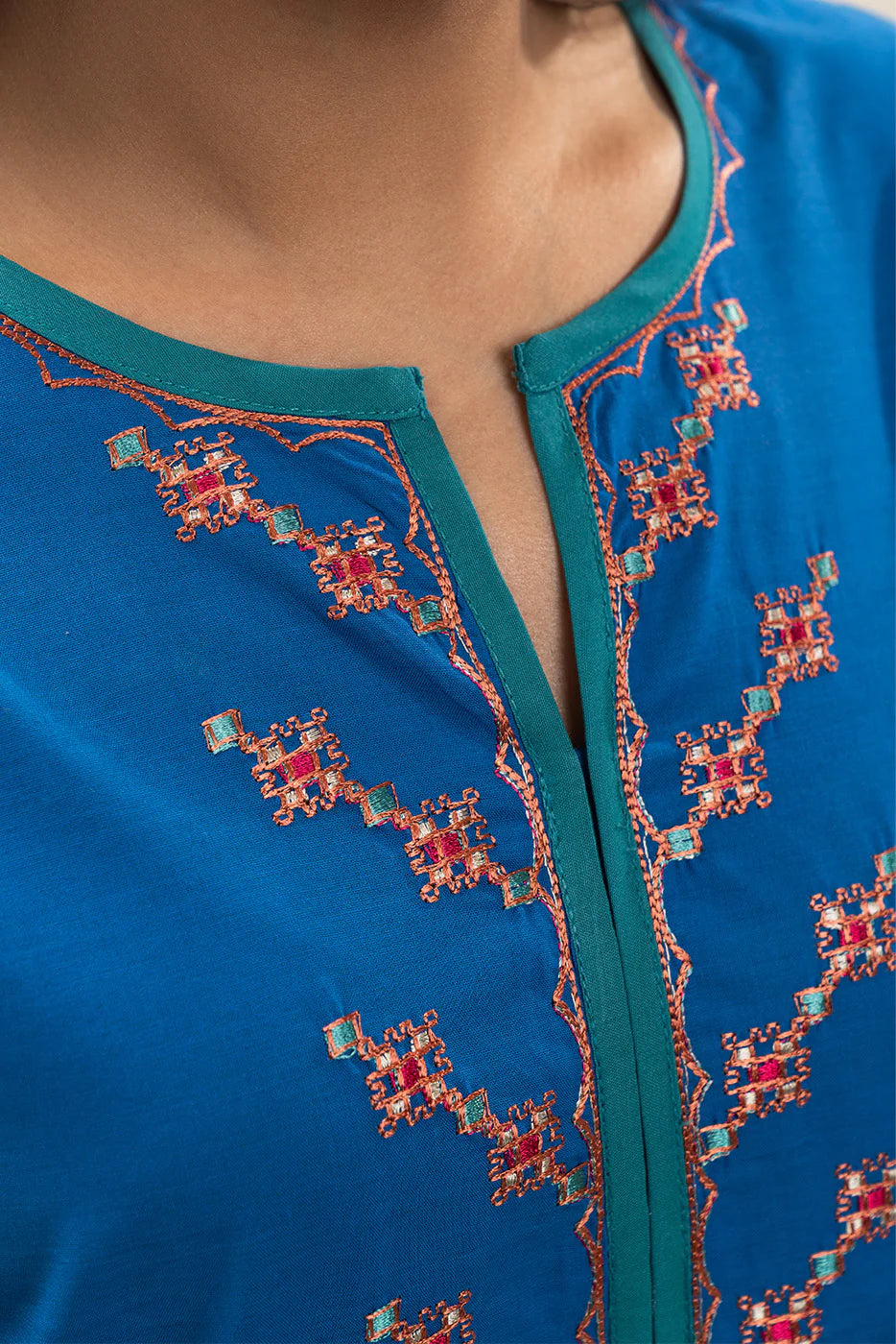 2 PIECE PRINTED LAWN SUIT